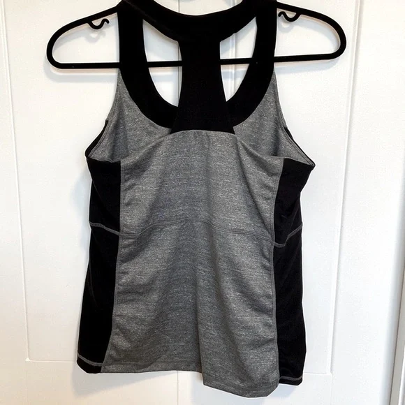 VOGO Athletic Tank - Picture 3 of 3